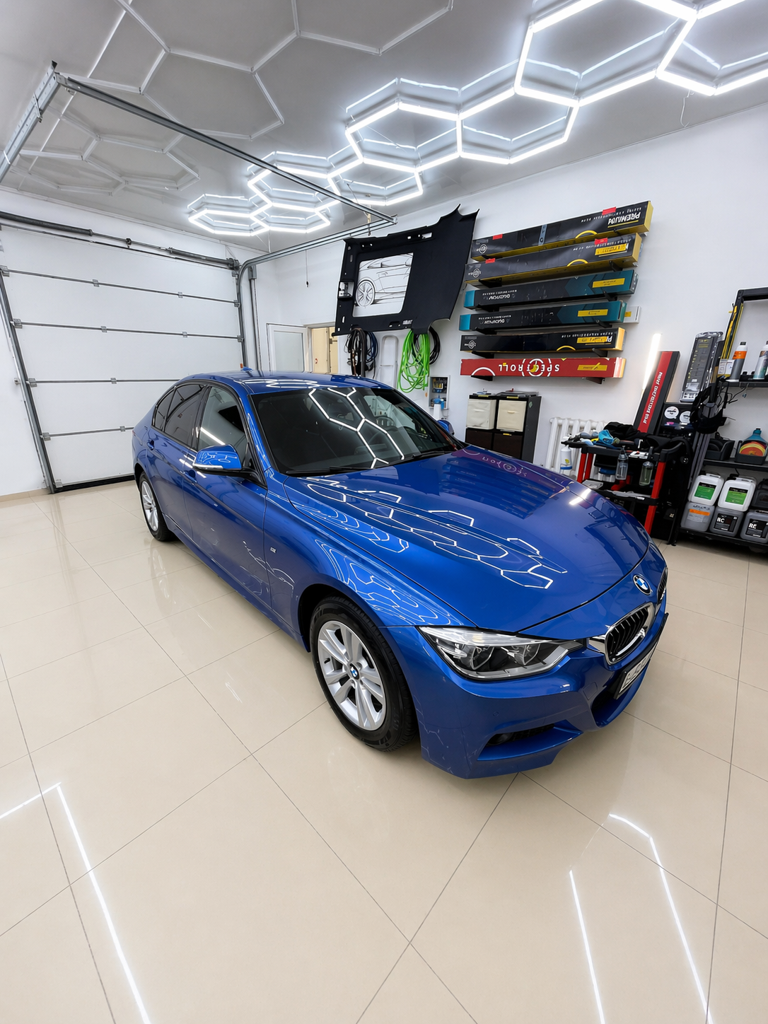 BMW F30